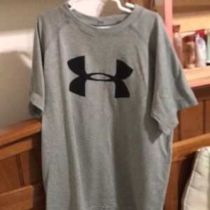 Under armour shirt (size medium)